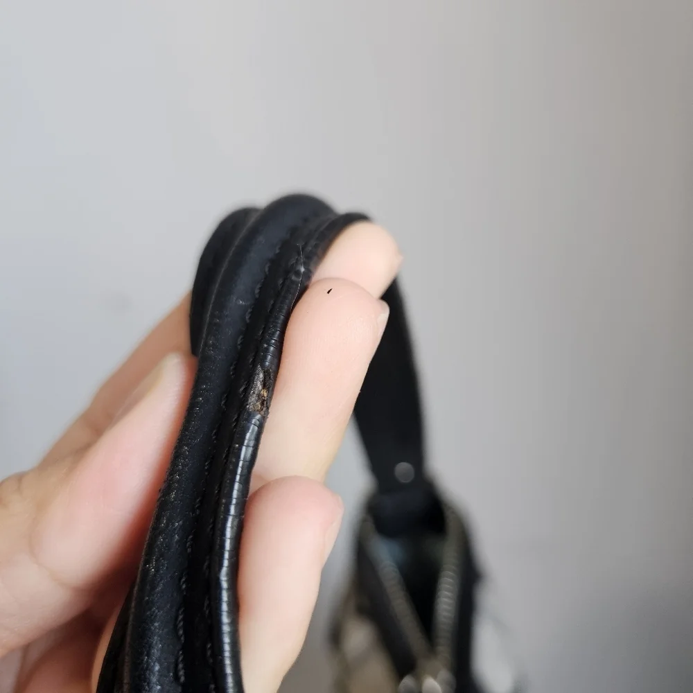 Coach Daisy Hobo Black and Gray Signature Shoulder Bag
